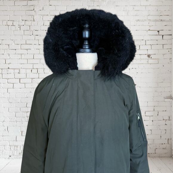 Bass Parka Puffer Jacket Sz XL Womens Olive Down Quilted Black Faux Fur Hood - Picture 2 of 12
